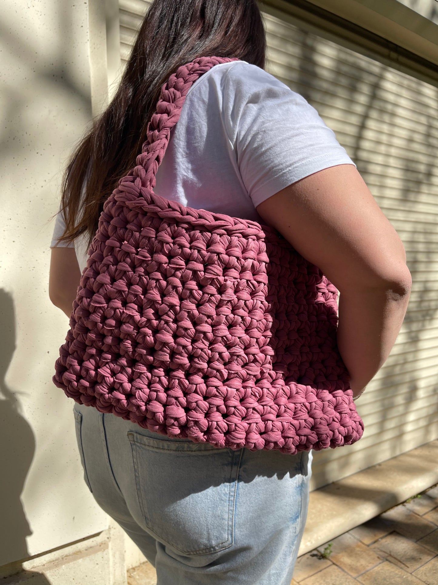 Sac en crochet violet, compatible ordinateur