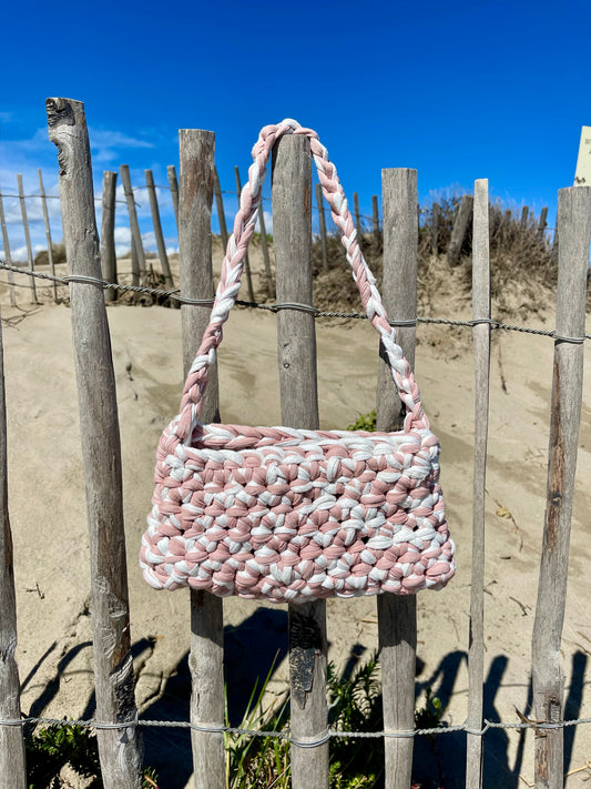 Sac à main en crochet t-shirt yarn rose et blanc - Padlockfr