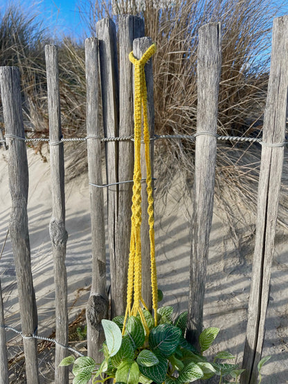 Suspension pour plantes en macramé jaune - Padlockfr