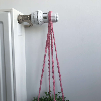 Suspension pour plantes en macramé rose - Padlockfr